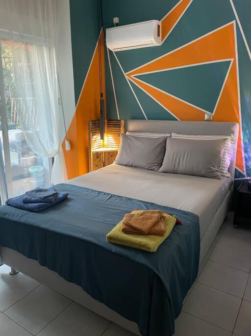 Seaside Apartment Атина Екстериор снимка