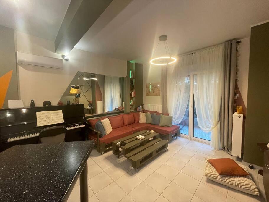 Seaside Apartment Атина Екстериор снимка